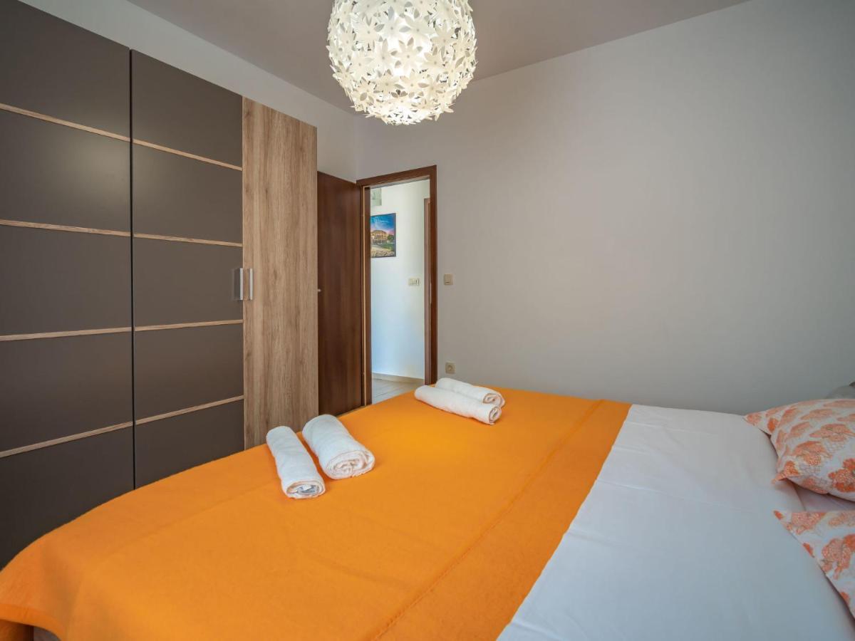 Apartment By Interhome ยาดราโนโว ภายนอก รูปภาพ